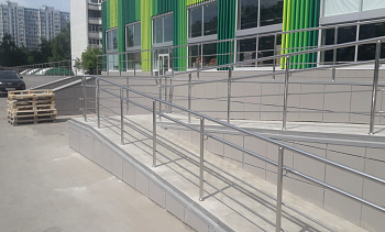 Поручни для инвалидов из нержавеющей стали в Перми. Готовые проекты ПерилаГлавСнаб