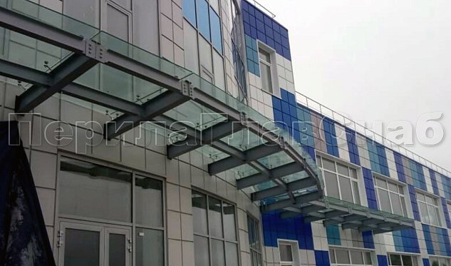 НПО “Наука” фасадный козырек в Перми. Готовые проекты ПерилаГлавСнаб НПО “Наука” фасадный козырек в Перми. Готовые проекты ПерилаГлавСнаб