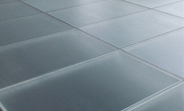 Стеклянный пол в квартиру с матовым стеклом купить в Перми