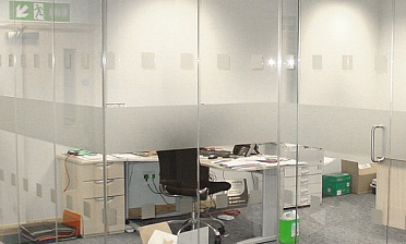 Стеклянные перегородки с рисунком купить в Перми