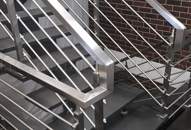 Перила для лестниц купить в Перми