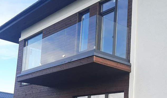 Частный дом балкон в Перми. Готовые проекты ПерилаГлавСнаб