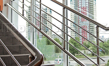 Ограждение на окна из нержавеющей стали в Перми. Готовые проекты ПерилаГлавСнаб