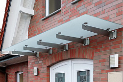Консольные козырьки и навесы в Перми. Готовые проекты ПерилаГлавСнаб - фото 10