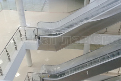 Стеклянные перила для атриумов в Перми. Готовые проекты ПерилаГлавСнаб - фото 3