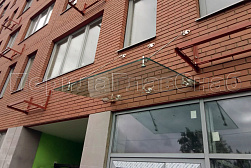 Стеклянные козырьки на вантах в Перми. Готовые проекты ПерилаГлавСнаб - фото 4