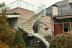 Стеклянные перила для балконов в Перми. Готовые проекты ПерилаГлавСнаб - фото 7