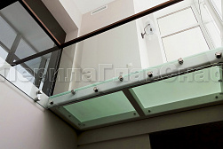 Цельностеклянные ограждения на несущем стекле в Перми. Готовые проекты ПерилаГлавСнаб - фото 27