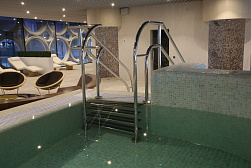 Поручни для бассейна в Перми. Готовые проекты ПерилаГлавСнаб - фото 1