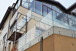 Цельностеклянные ограждения на несущем стекле в Перми. Готовые проекты ПерилаГлавСнаб - фото 8