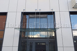 Стеклянные козырьки на вантах в Перми. Готовые проекты ПерилаГлавСнаб - фото 11