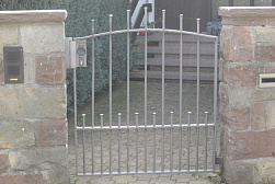 Ограждение лестницы от детей в Перми. Готовые проекты ПерилаГлавСнаб - фото 3