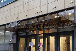 Стеклянные козырьки на вантах в Перми. Готовые проекты ПерилаГлавСнаб - фото 30