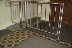 Ограждение лестницы от детей в Перми. Готовые проекты ПерилаГлавСнаб - фото 1