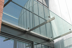 Консольные козырьки и навесы в Перми. Готовые проекты ПерилаГлавСнаб - фото 9