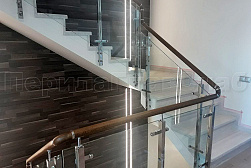 Стеклянные перила для колодезных лестниц в Перми. Готовые проекты ПерилаГлавСнаб - фото 3 Стеклянные перила для колодезных лестниц в Перми. Готовые проекты ПерилаГлавСнаб - фото 3