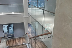 Цельностеклянные ограждения на несущем стекле в Перми. Готовые проекты ПерилаГлавСнаб - фото 14